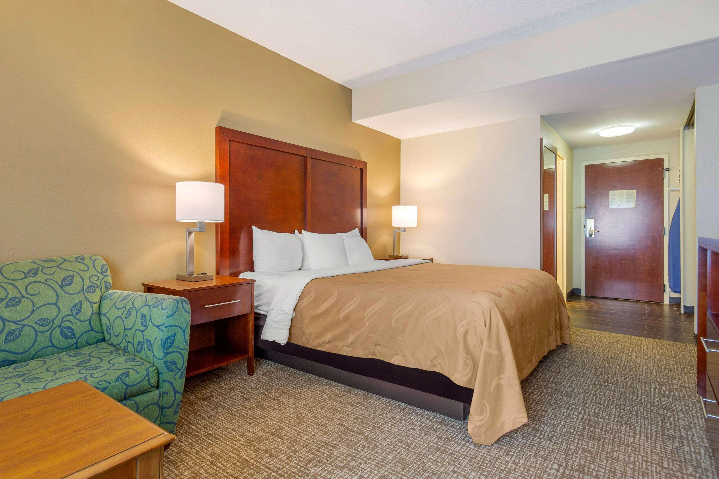 Quality Inn & Suites Olde Town Portsmouth Εξωτερικό φωτογραφία