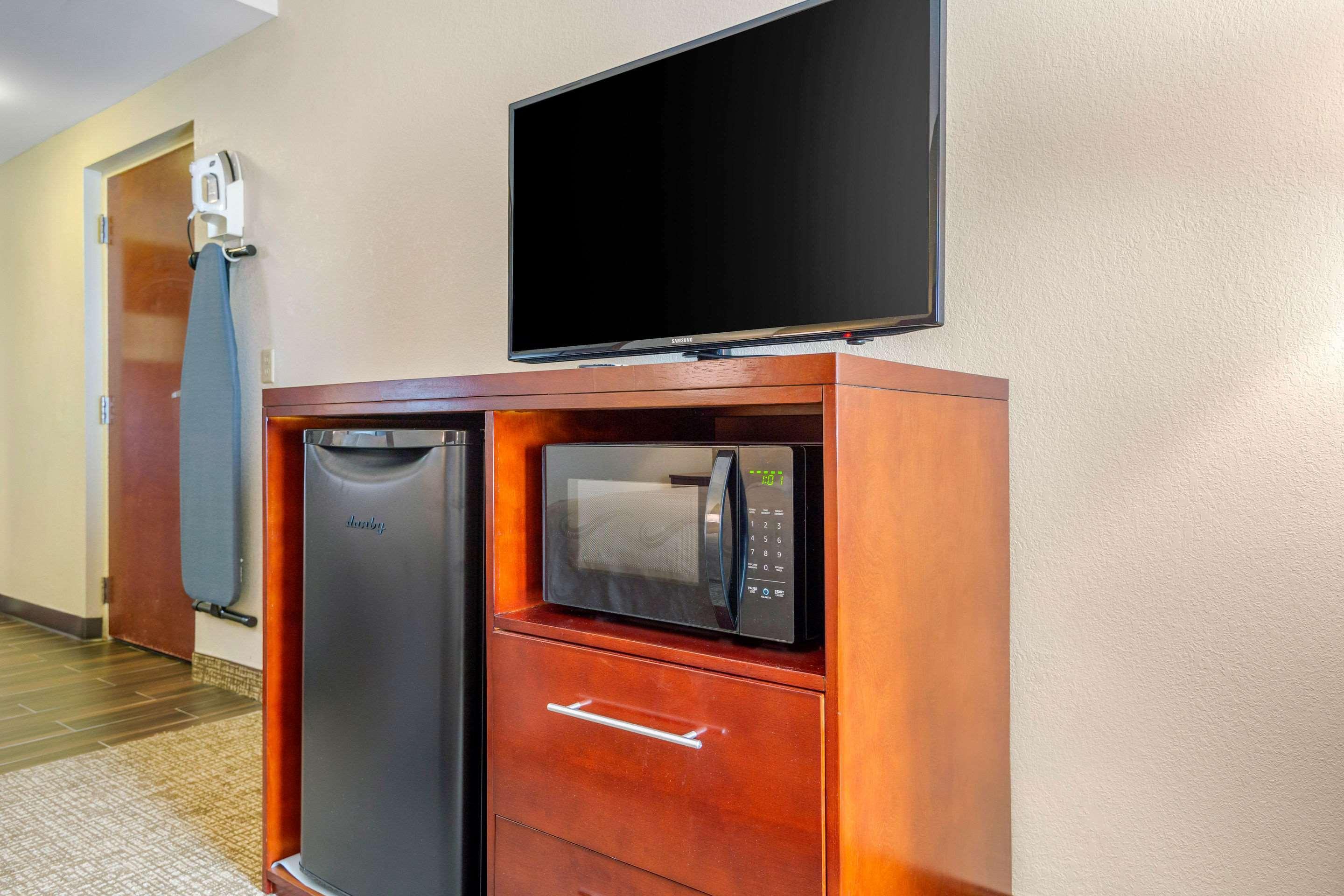 Quality Inn & Suites Olde Town Portsmouth Εξωτερικό φωτογραφία
