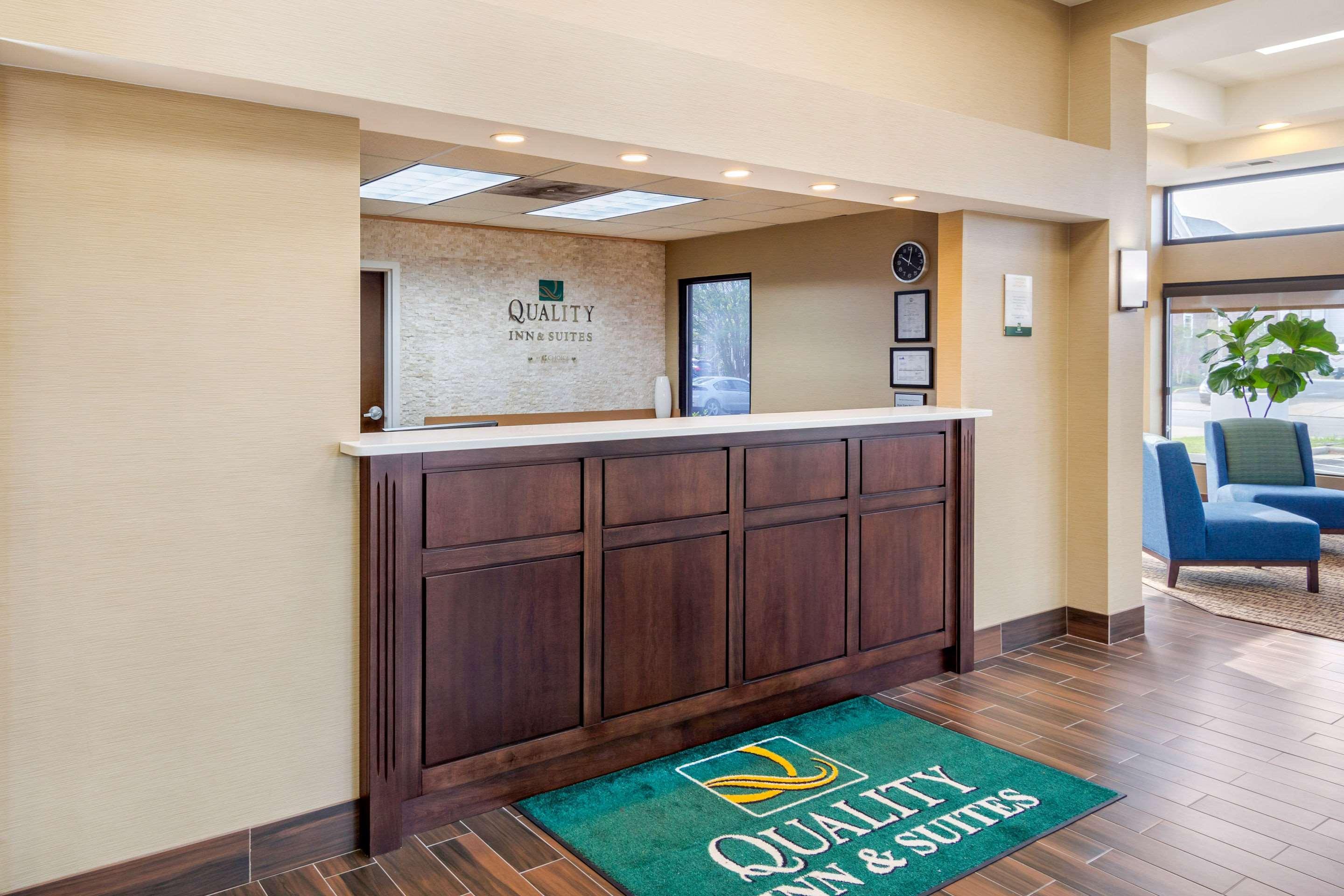 Quality Inn & Suites Olde Town Portsmouth Εξωτερικό φωτογραφία