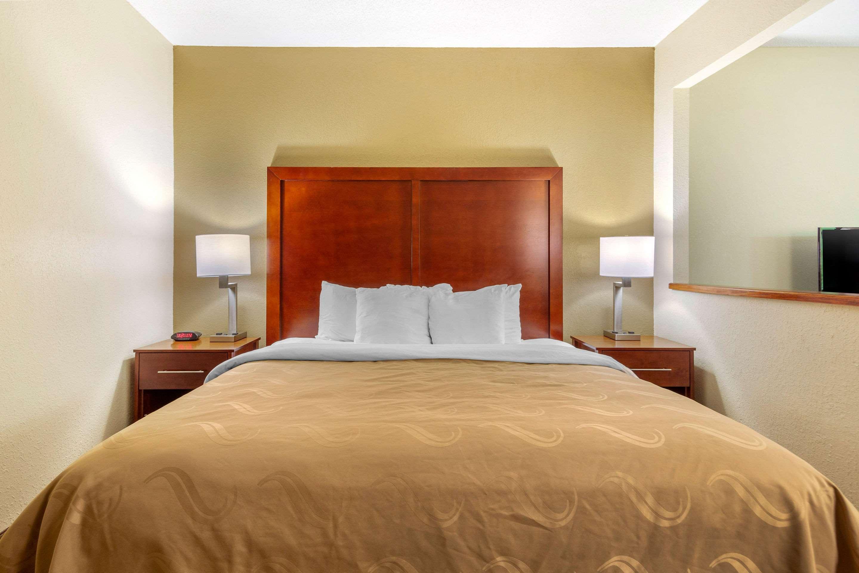 Quality Inn & Suites Olde Town Portsmouth Εξωτερικό φωτογραφία