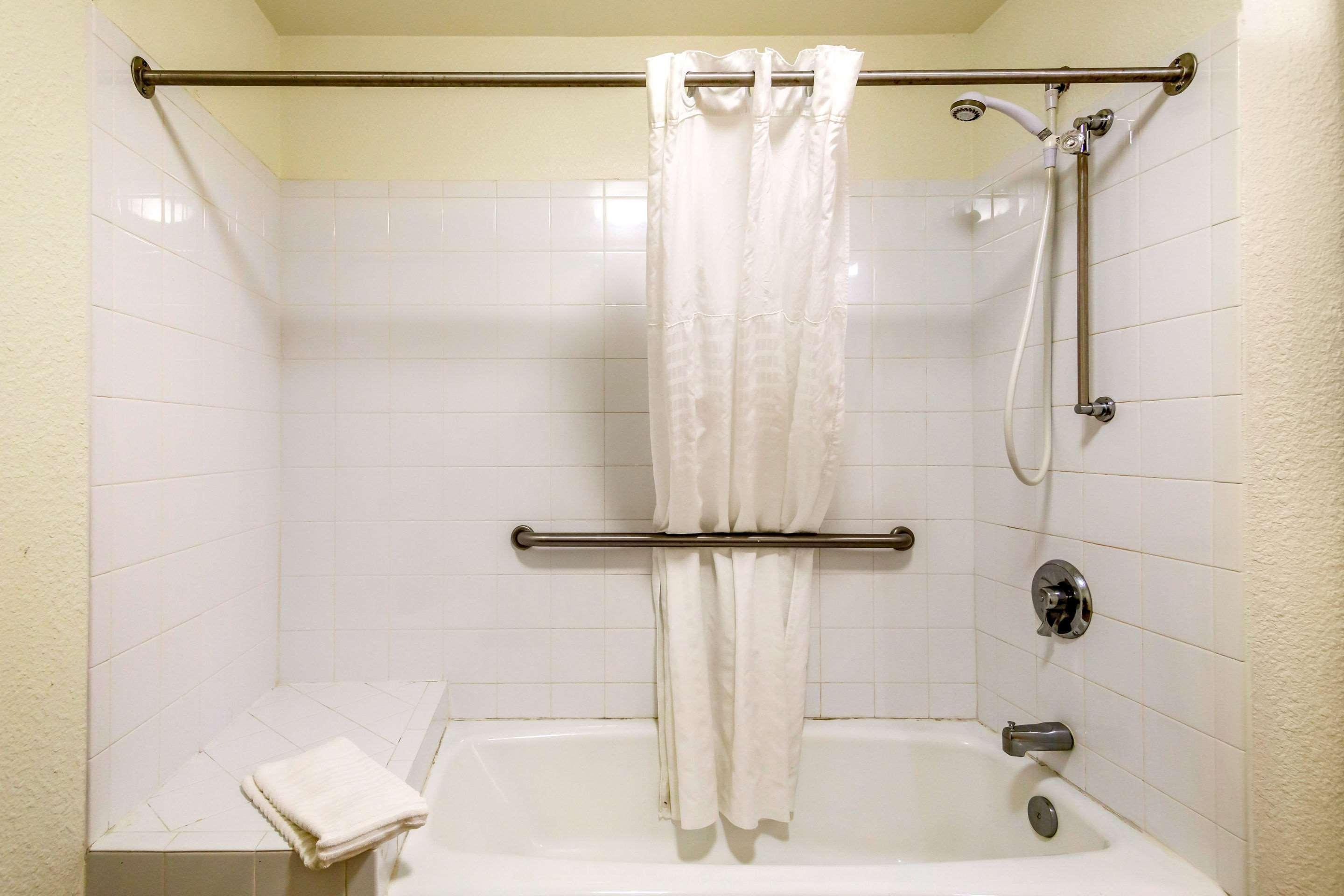 Quality Inn & Suites Olde Town Portsmouth Εξωτερικό φωτογραφία