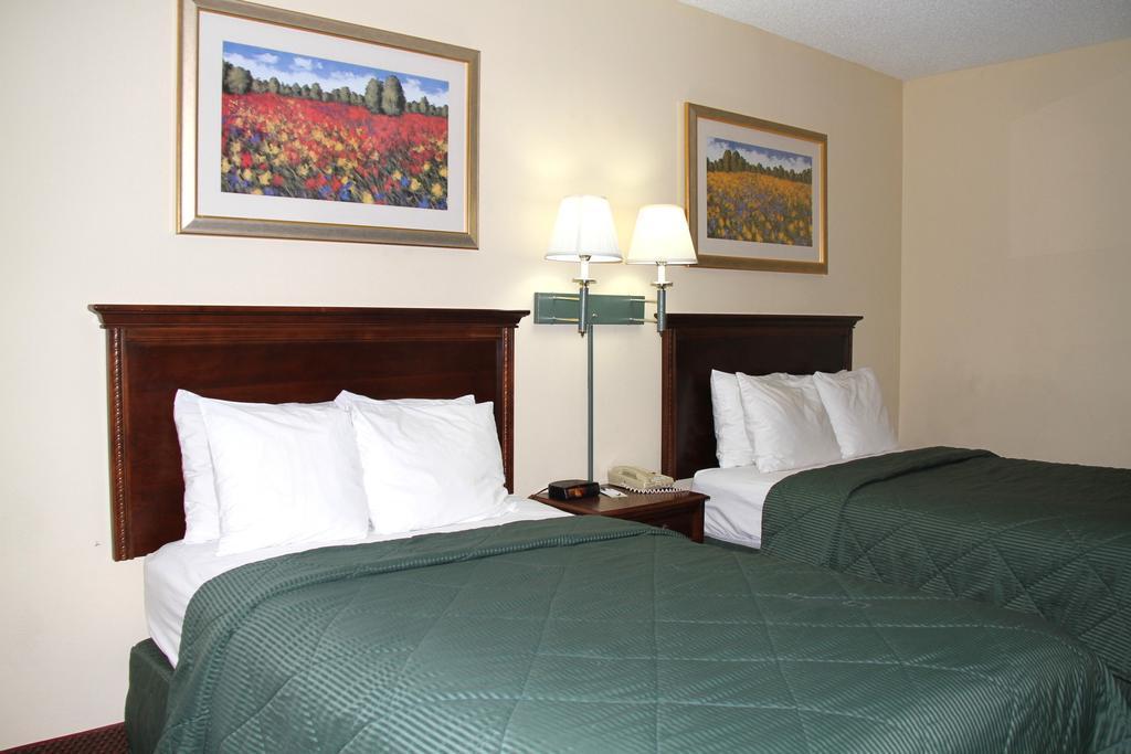 Quality Inn & Suites Olde Town Portsmouth Εξωτερικό φωτογραφία