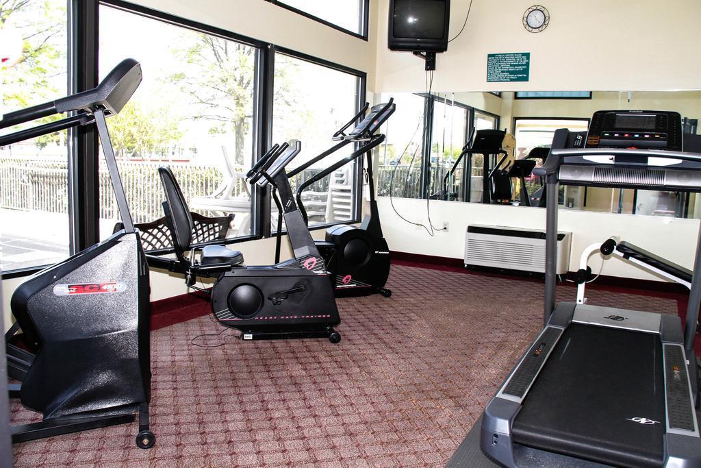 Quality Inn & Suites Olde Town Portsmouth Εξωτερικό φωτογραφία